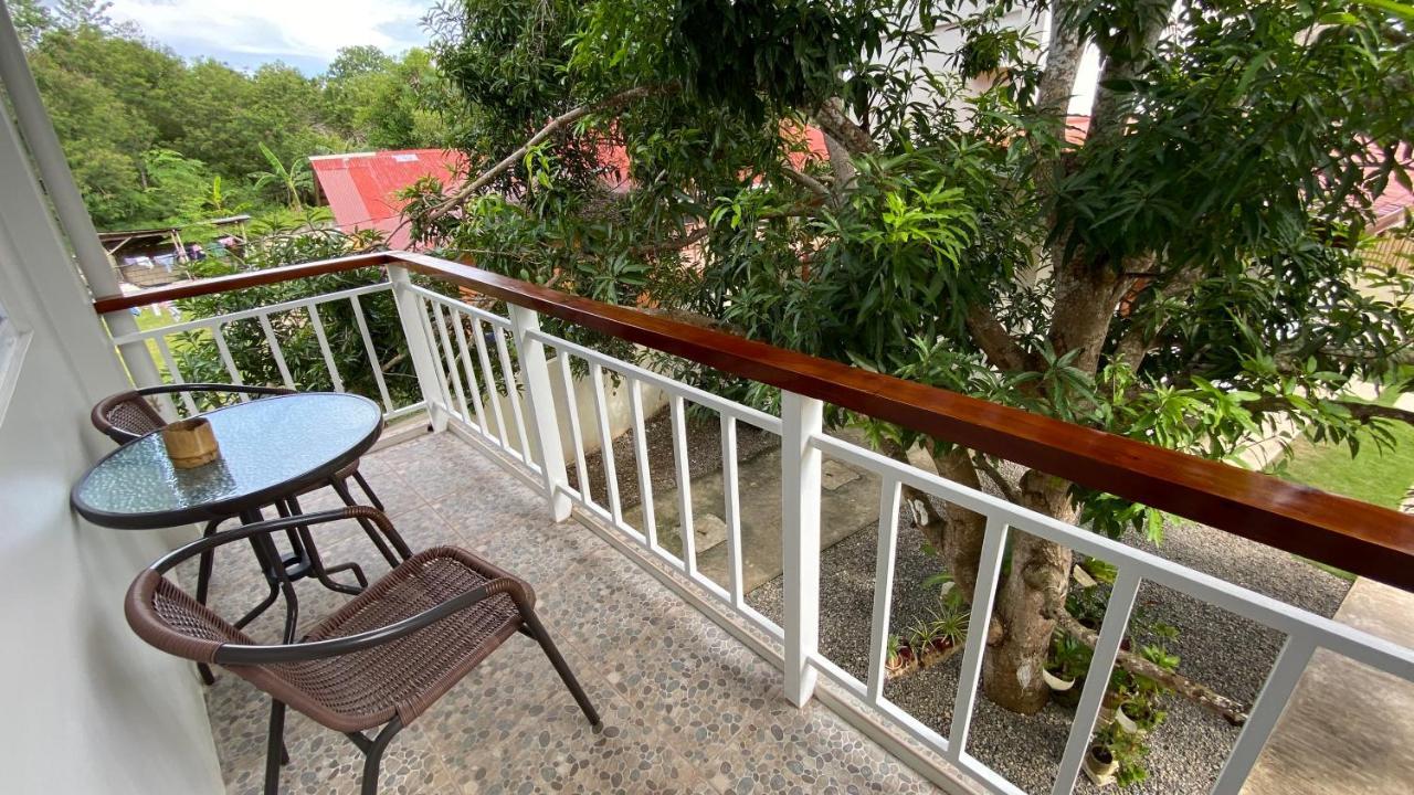 Villa Del Oz Resort Panglao-stad Buitenkant foto